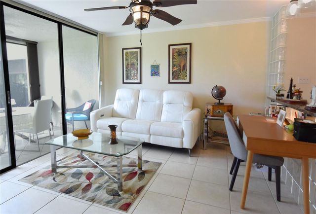 5231 LAKE VILLAGE DRIVE 27, Sarasota, FL 34235