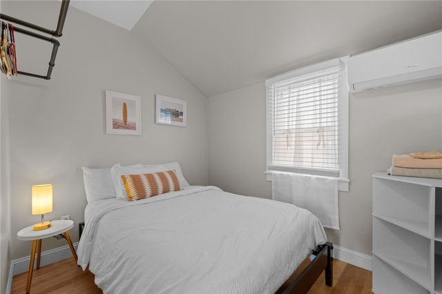 49 Reservoir Road, Middletown, RI 02842