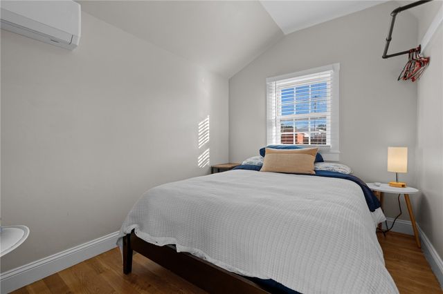 49 Reservoir Road, Middletown, RI 02842