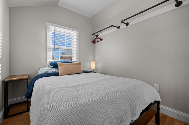 49 Reservoir Road, Middletown, RI 02842