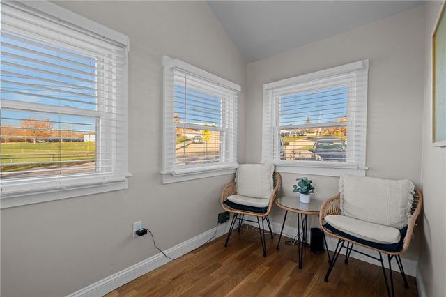 49 Reservoir Road, Middletown, RI 02842