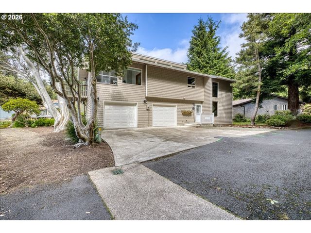 1253 Ne EAST LAGOON Dr, Lincoln City, OR 97367