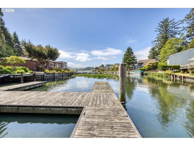1253 Ne EAST LAGOON Dr, Lincoln City, OR 97367
