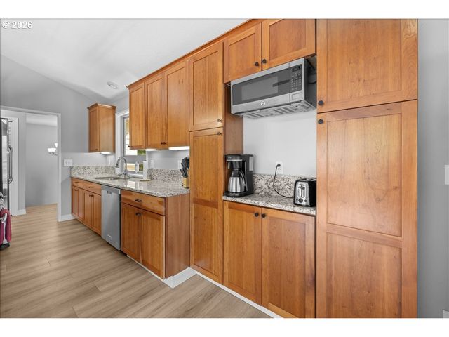 1253 Ne EAST LAGOON Dr, Lincoln City, OR 97367