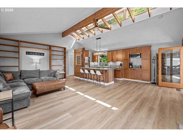 1253 Ne EAST LAGOON Dr, Lincoln City, OR 97367