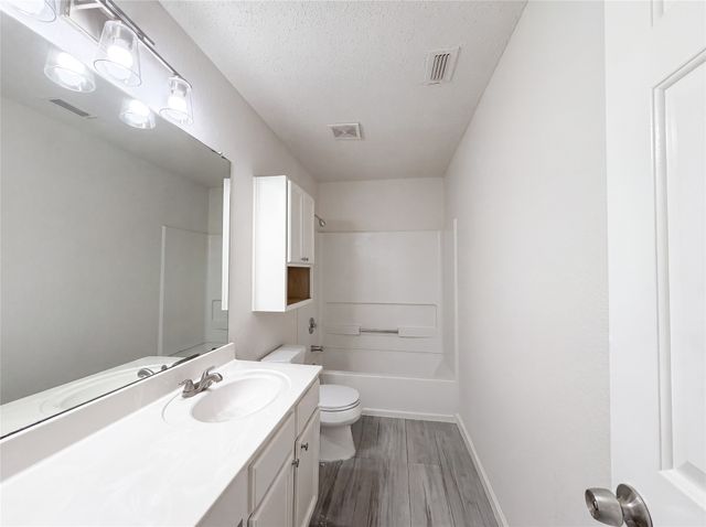 2320 Bantry Lane, Arlington, TX 76002