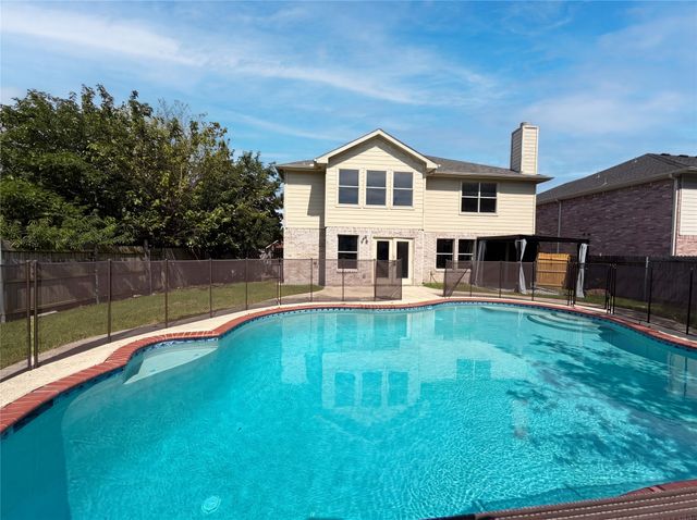 2320 Bantry Lane, Arlington, TX 76002