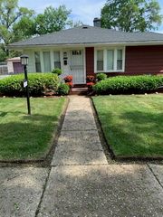 23 W 143 Street, Dixmoor, IL 60426