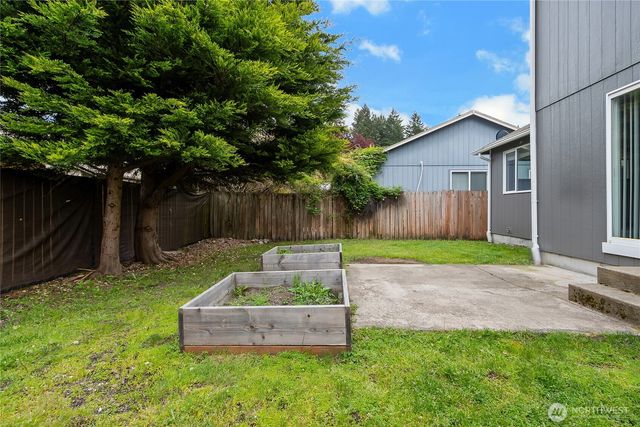 2727 Hidden Springs Loop SE, Lacey, WA 98503