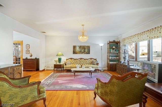 30 Woodrow Ave, Woodland Park, NJ 07424