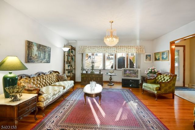 30 Woodrow Ave, Woodland Park, NJ 07424