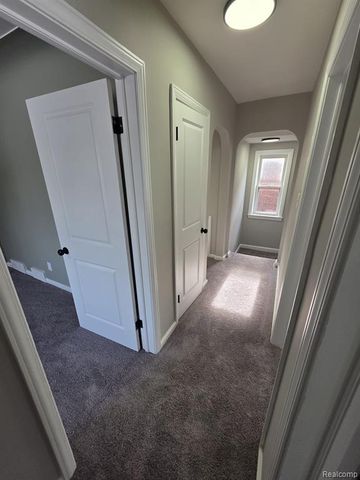 434 Piper Boulevard, Detroit, MI 48215