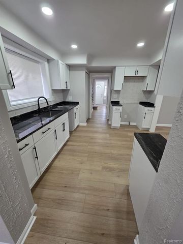 434 Piper Boulevard, Detroit, MI 48215