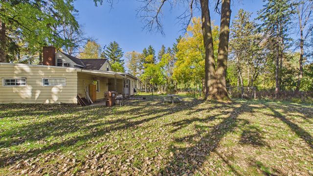 5043 Granada Avenue N, Oakdale, MN 55128