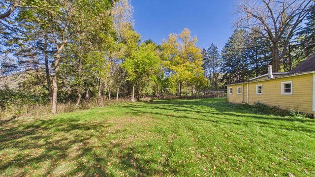 5043 Granada Avenue N, Oakdale, MN 55128