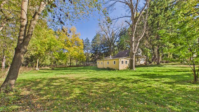5043 Granada Avenue N, Oakdale, MN 55128