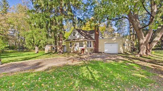 5043 Granada Avenue N, Oakdale, MN 55128