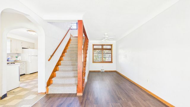 5043 Granada Avenue N, Oakdale, MN 55128
