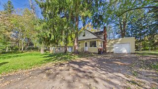 5043 Granada Avenue N, Oakdale, MN 55128