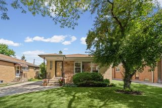 3818 ISABEL Street, Skokie, IL 60076