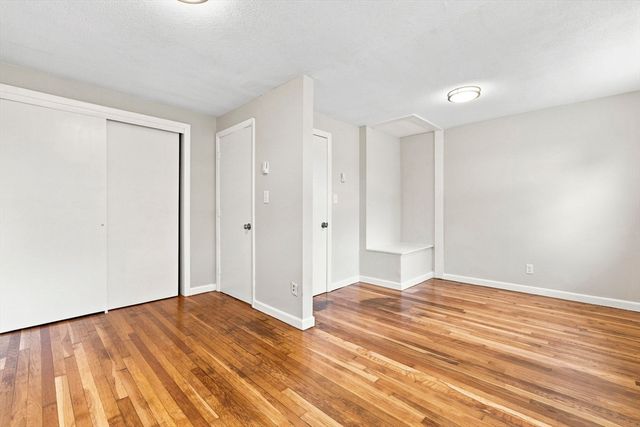 1-B Lorenzo St, Boston, MA 02122
