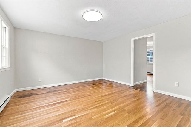 1-B Lorenzo St, Boston, MA 02122