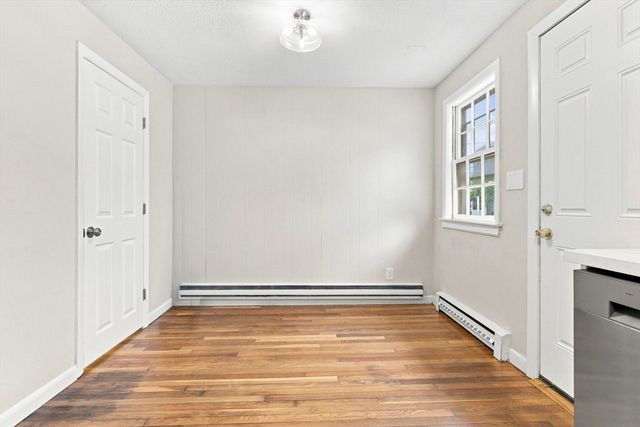1-B Lorenzo St, Boston, MA 02122