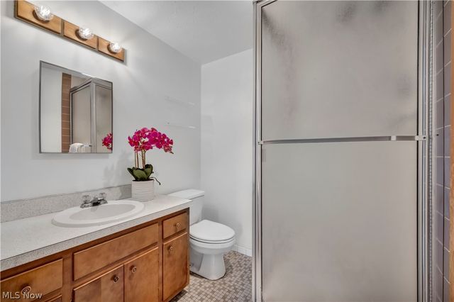 3400 wooster Road 502, Rocky River, OH 44116
