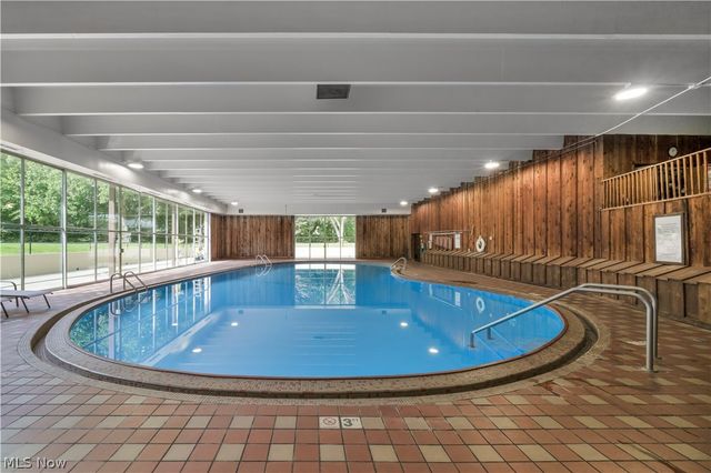 3400 wooster Road 502, Rocky River, OH 44116