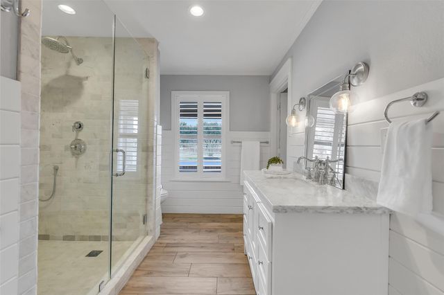 14 El Dorado Drive, Friendswood, TX 77546