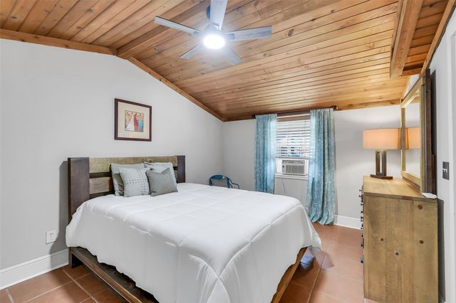 14 El Dorado Drive, Friendswood, TX 77546