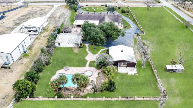 14 El Dorado Drive, Friendswood, TX 77546