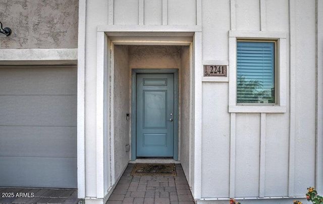 2241 W Griswold Road, Phoenix, AZ 85021