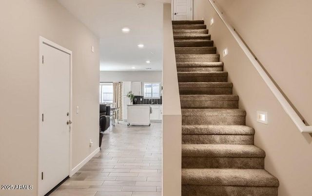 2241 W Griswold Road, Phoenix, AZ 85021