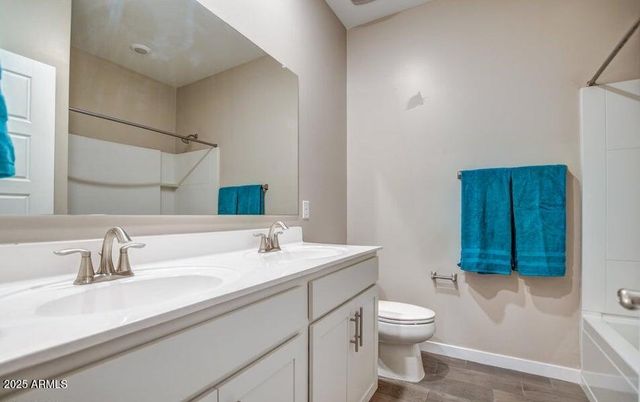 2241 W Griswold Road, Phoenix, AZ 85021