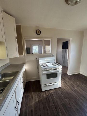 822 Campbell Street, Flint, MI 48507
