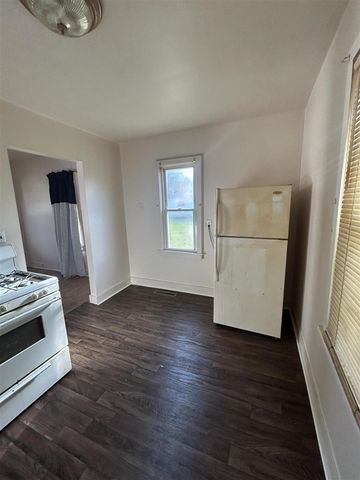 822 Campbell Street, Flint, MI 48507