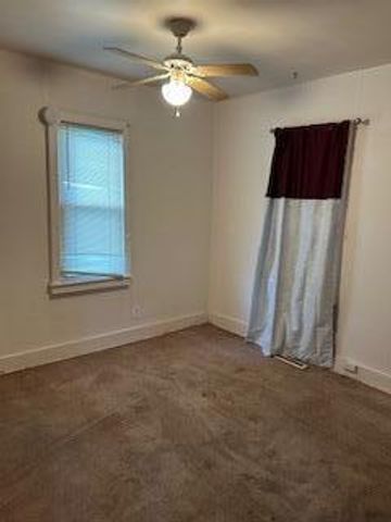 822 Campbell Street, Flint, MI 48507