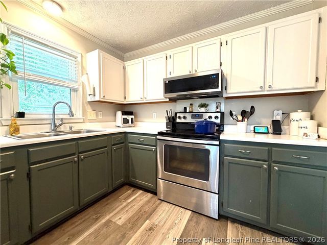 719 Alexwood Drive, Hope Mills, NC 28348