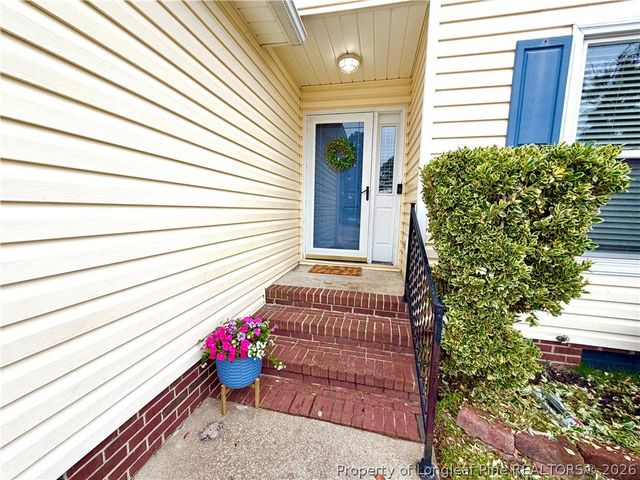 719 Alexwood Drive, Hope Mills, NC 28348