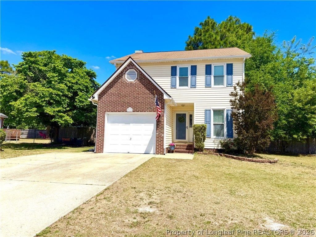 719 Alexwood Drive, Hope Mills, NC 28348