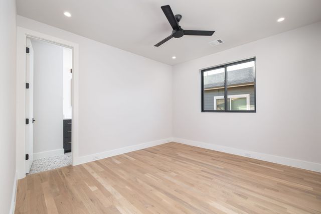 3950 Rochelle Drive, Dallas, TX 75220