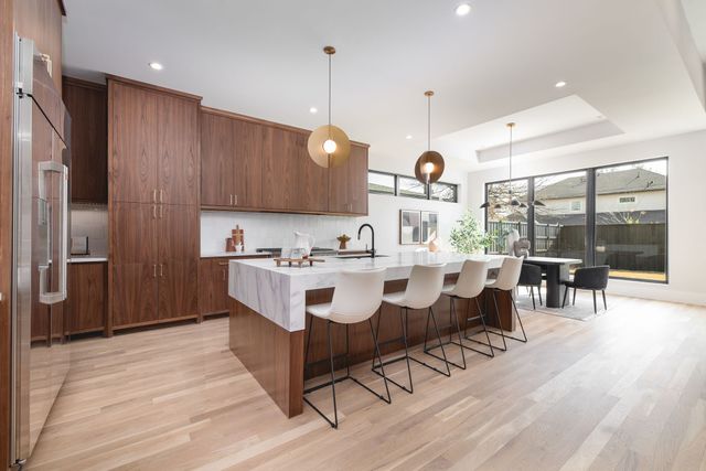 3950 Rochelle Drive, Dallas, TX 75220