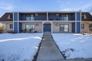 3195 W Mangold AVENUE #D, Greenfield, WI 53221