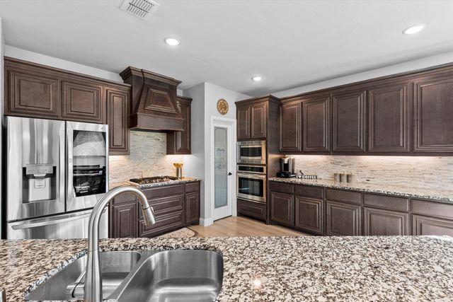 3117 Brookhill Lane, Mesquite, TX 75181