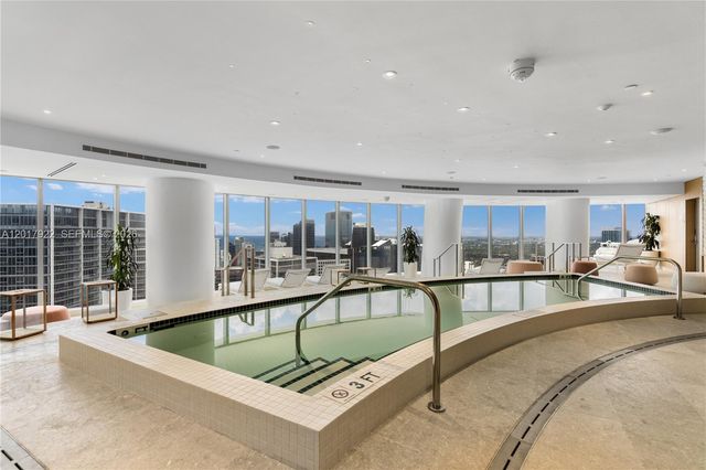 300 Biscayne Boulevard Way 5002E, Miami, FL 33131