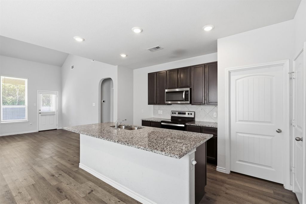 8020 Flora Drive, Fort Worth, TX 76123 — photo 4