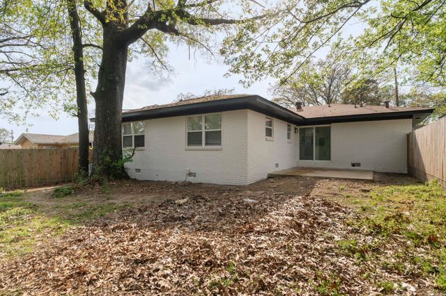 111 Chitwood Street, Hot Springs, AR 71913