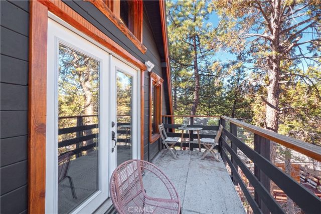 108 E Rainbow Boulevard, Big Bear City, CA 92314