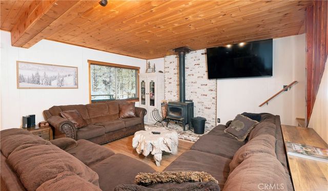 108 E Rainbow Boulevard, Big Bear City, CA 92314